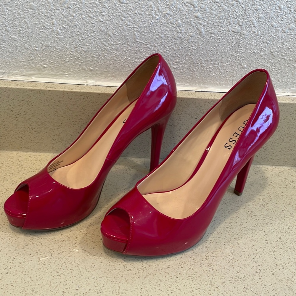 Guess peep toe platform heels 7.5